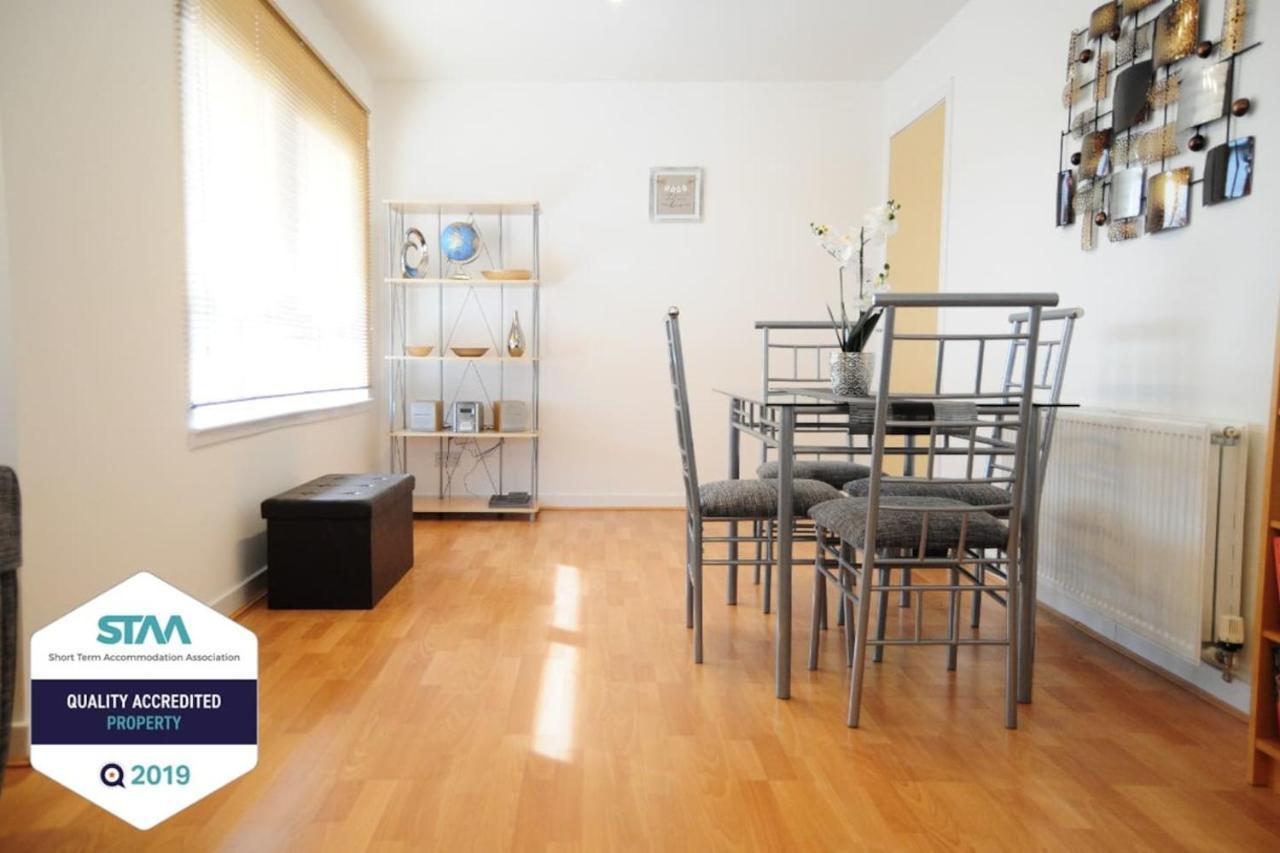 New Glasgow Family Home - Private Parking 외부 사진